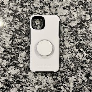 iPhone 11 Otterbox + Pop Symmetry White Case